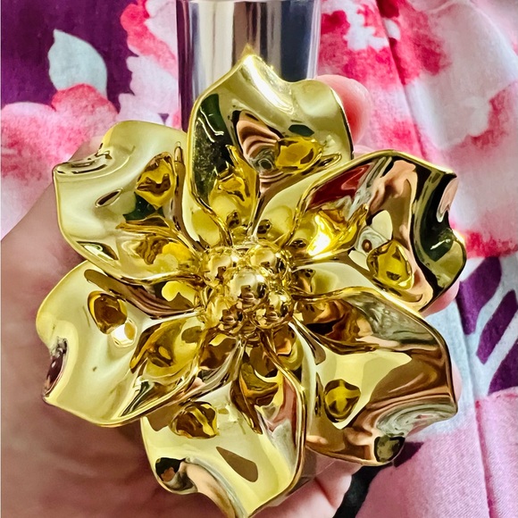 Hardly used- like new Viktor & Ralph Golden - Picture 5 of 6